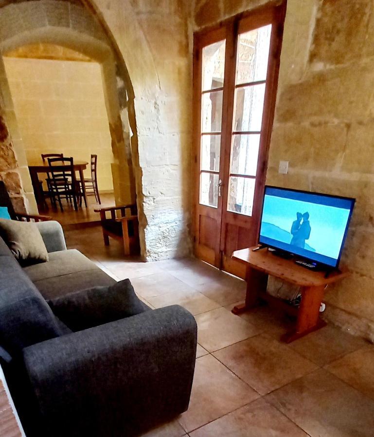 Ta Lucia Farmhouse With Private Pool And Bbq Villa Santa Lucija  Ngoại thất bức ảnh